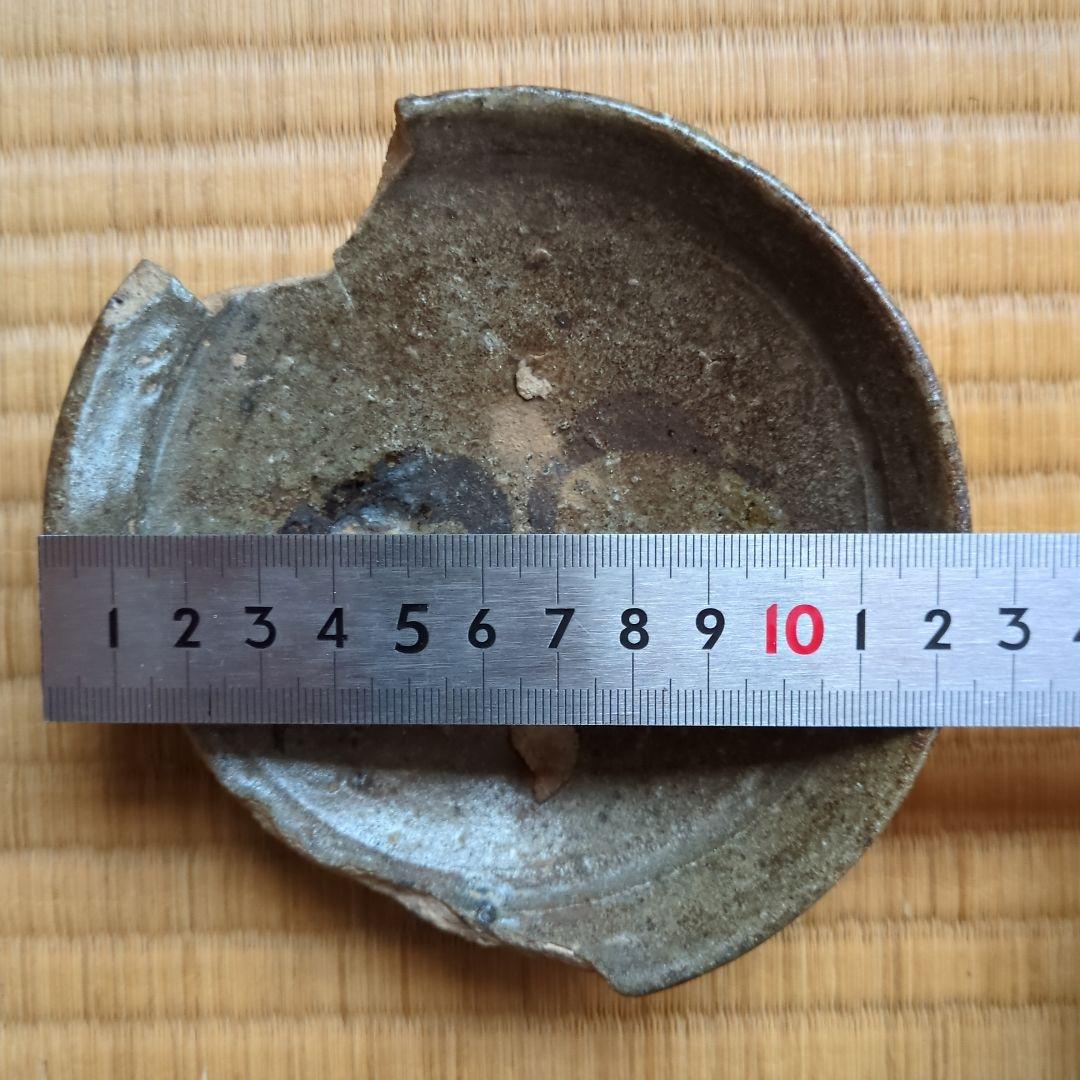 陶器製の装飾皿 欠けあり　古唐津　平盃　小皿　桃山時代　発掘品　骨董品　古美術
