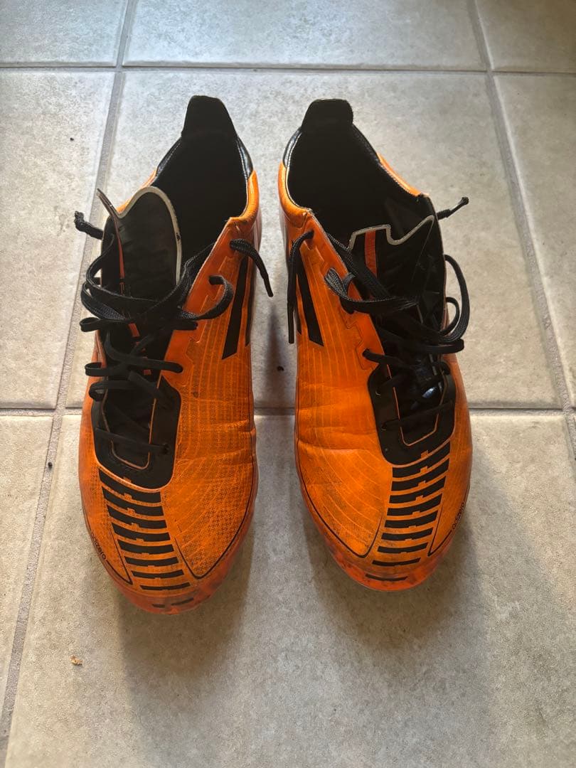 adidas F50 サッカースパイク
