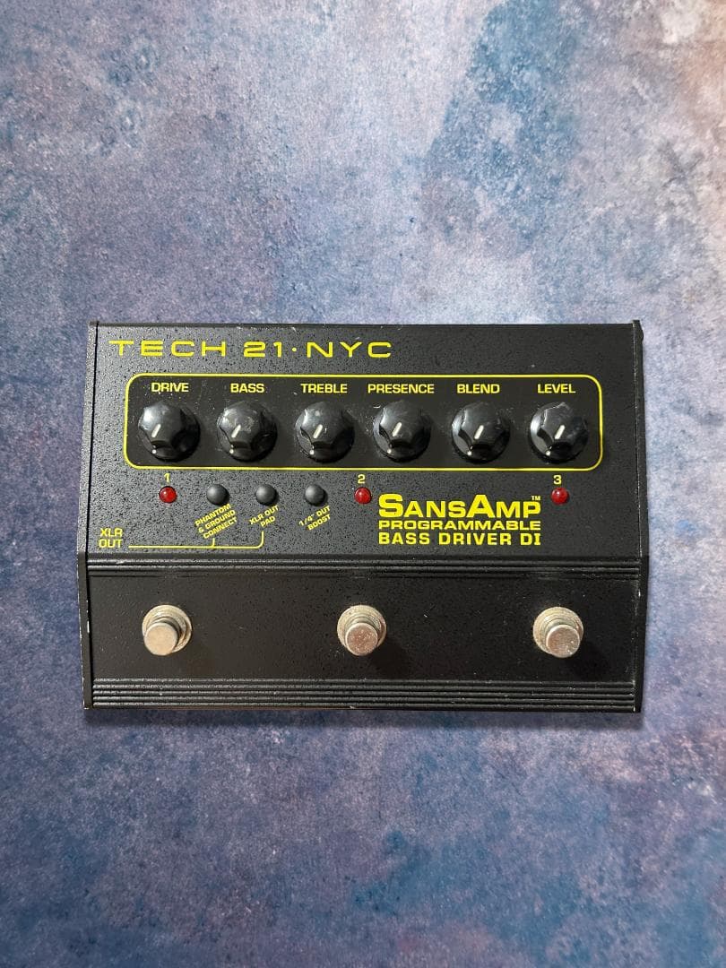 【スイッチ不具合あり】Tech 21 SansAmp Bass D