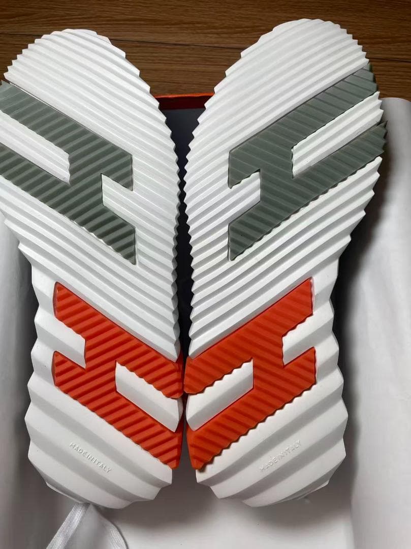 HERMES グレー/ホワイト シューズ