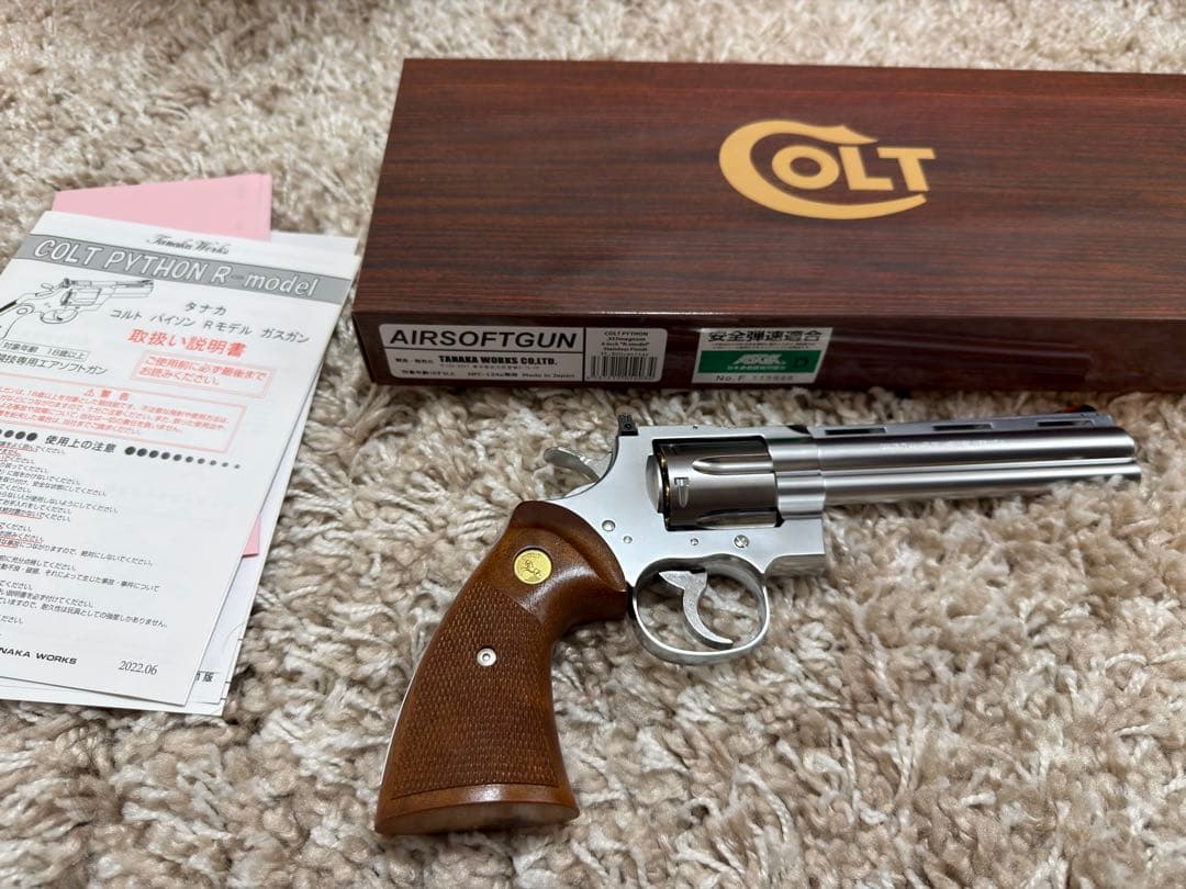 タナカワークス コルトパイソン ステンレスフィニッシュ6インチ ガスリボルバー