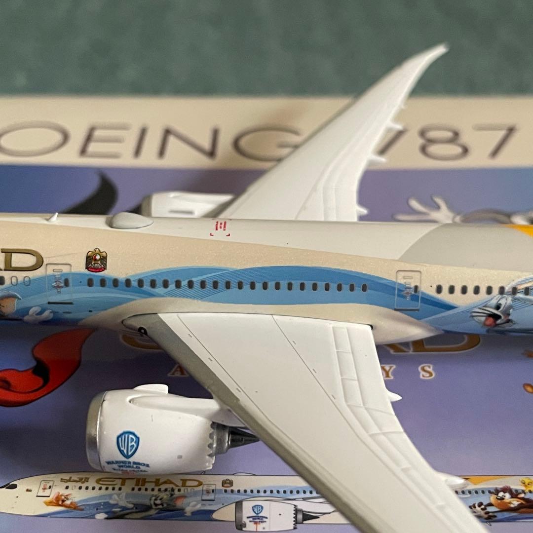 ETIHAD AIRWAYS エティハド 787-10 ワーナー・ブラザース