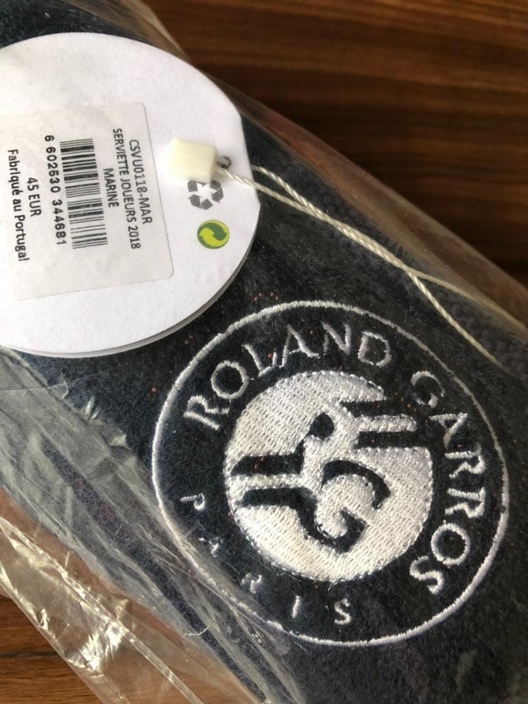 レア品　未使用　ROLAND GARROS　ローランギャロス タオル　パリ柄