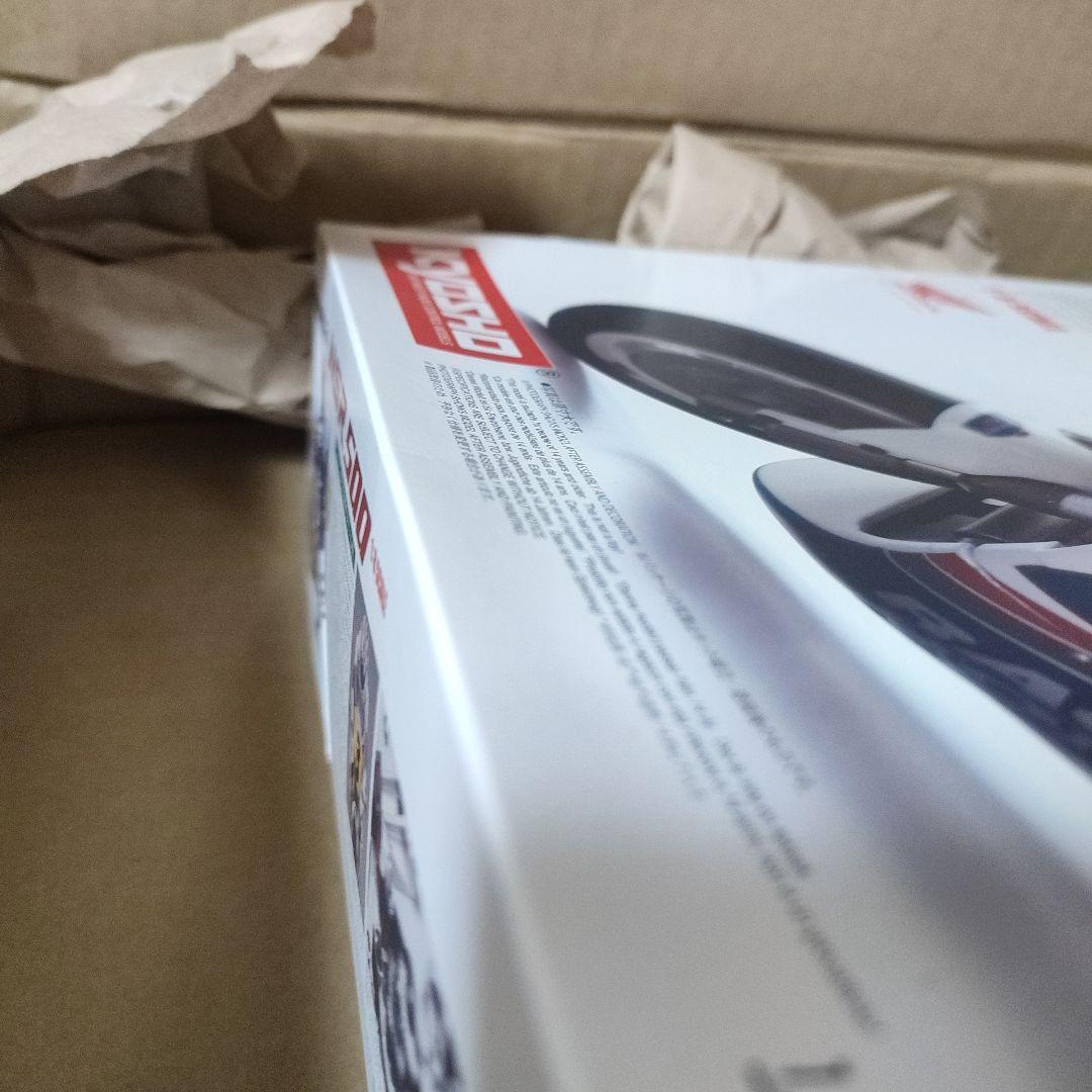 Honda NSR500 1991 ラジコンバイク 1/8スケール