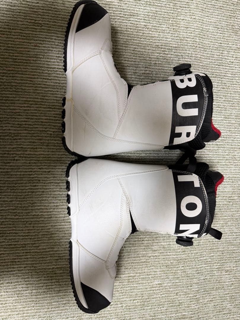 Burtonスノーボードシューズ 男子用