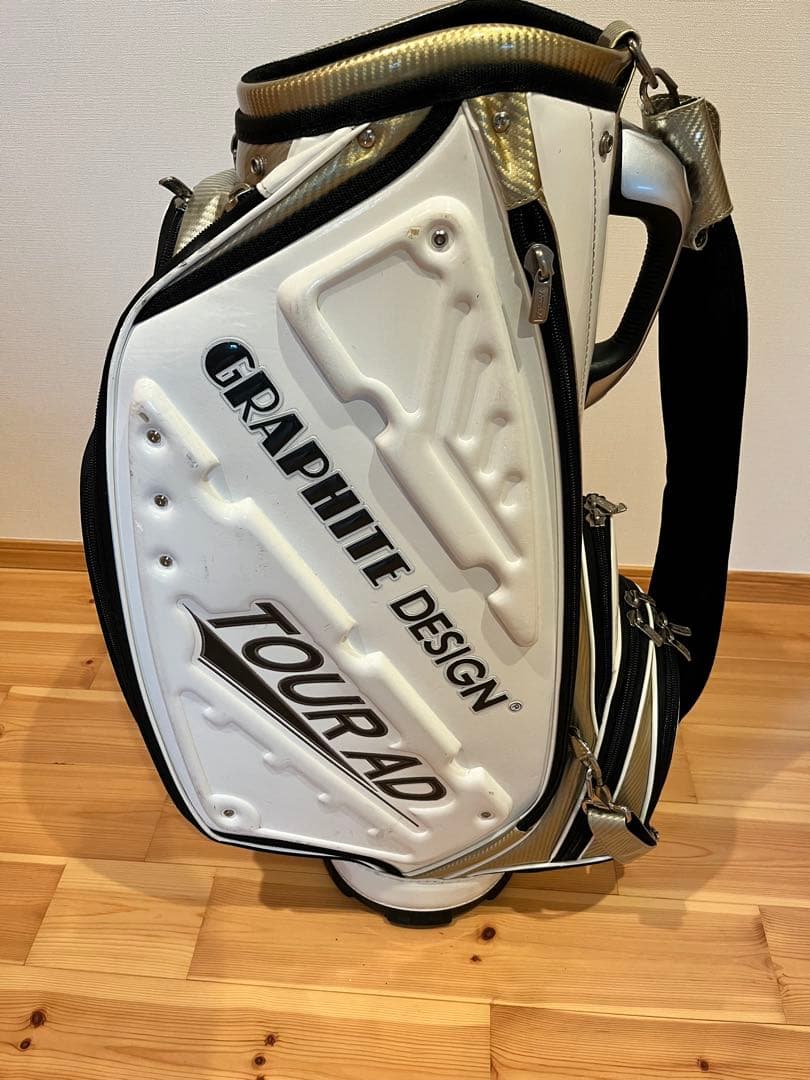 グラファイトデザイン キャディバッグ