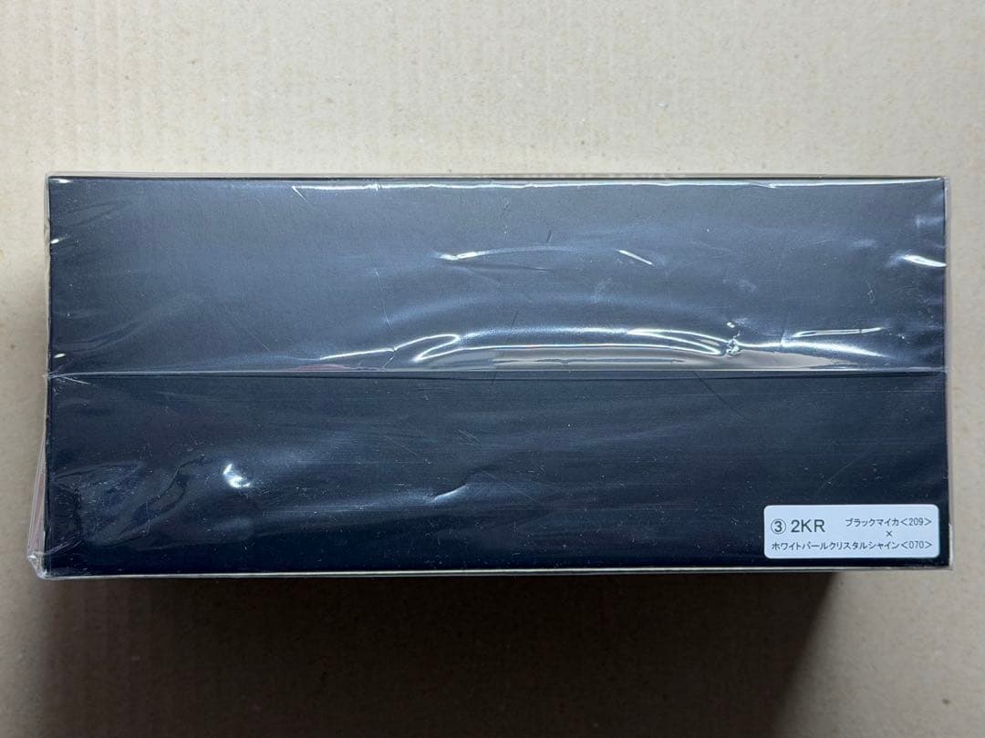 トヨタ ヤリスクロス ブラック×ホワイトパール カラーサンプルミニカー 色見本