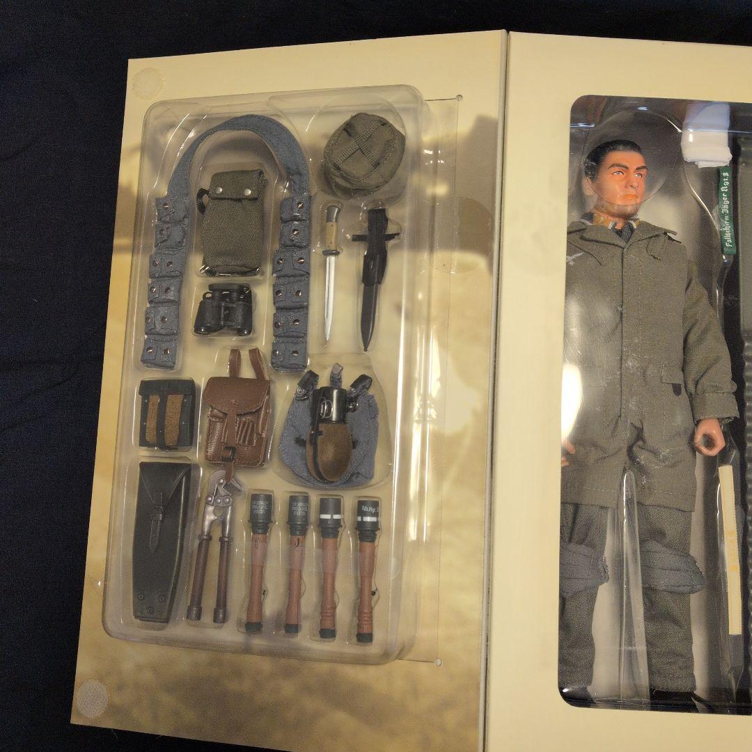 Fallschirmjäger \"Max\" 4周年記念フィギュア