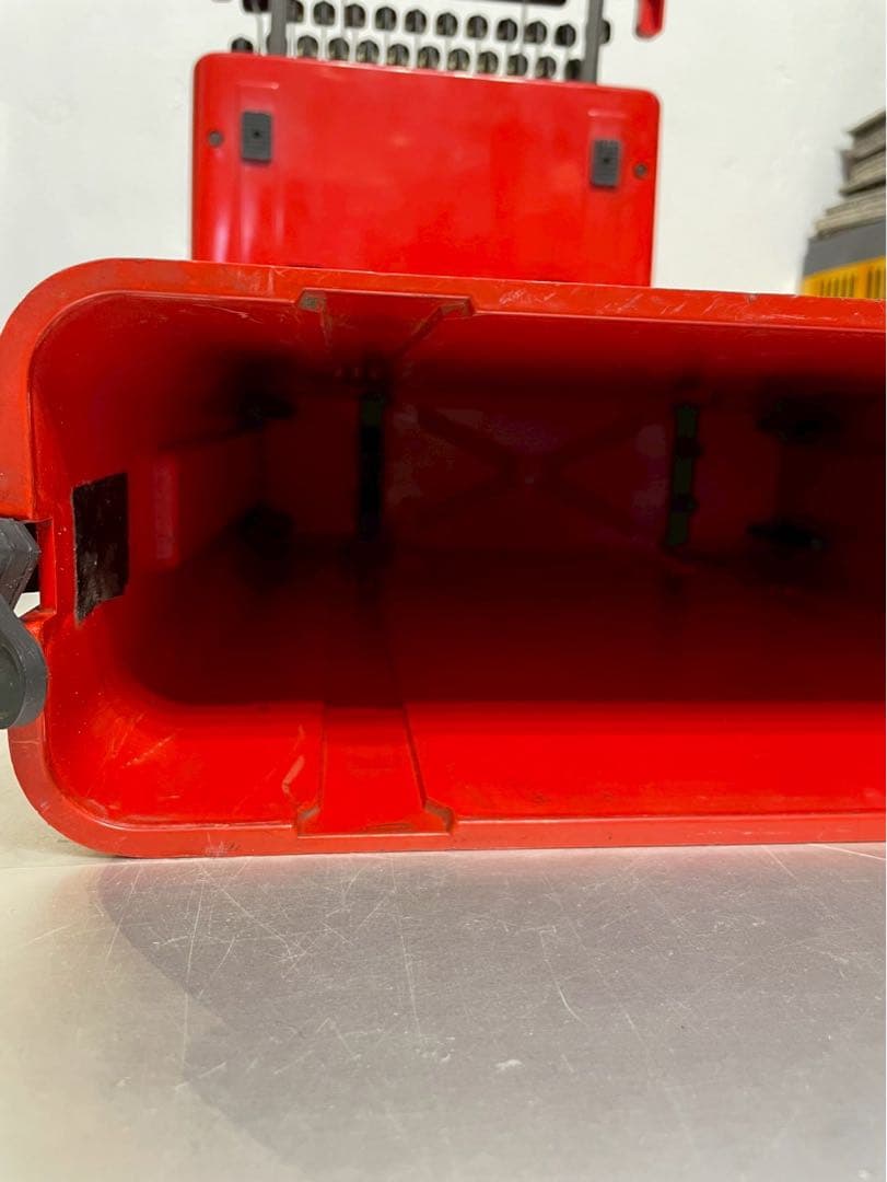 【希少名作】Olivetti Valentine オリベッティ バレンタイン 赤