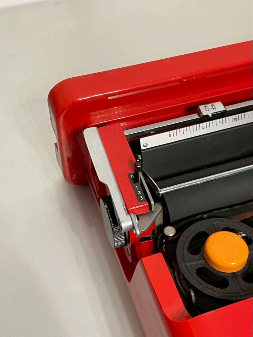 【希少名作】Olivetti Valentine オリベッティ バレンタイン 赤