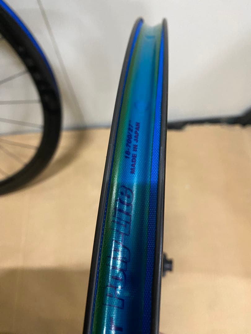 FFWD F4D ディスク用カーボンホイール　シマノ11速　※ホイールバック付き