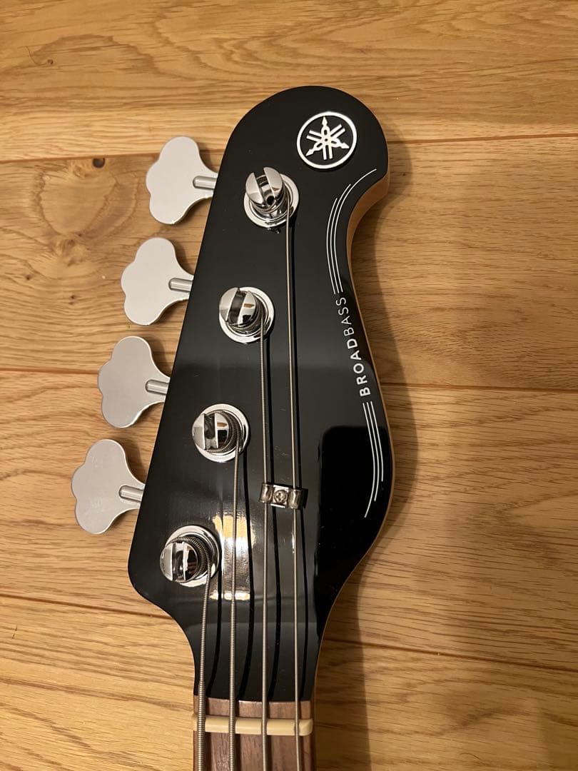 YAMAHA BB434 ピックガード付き