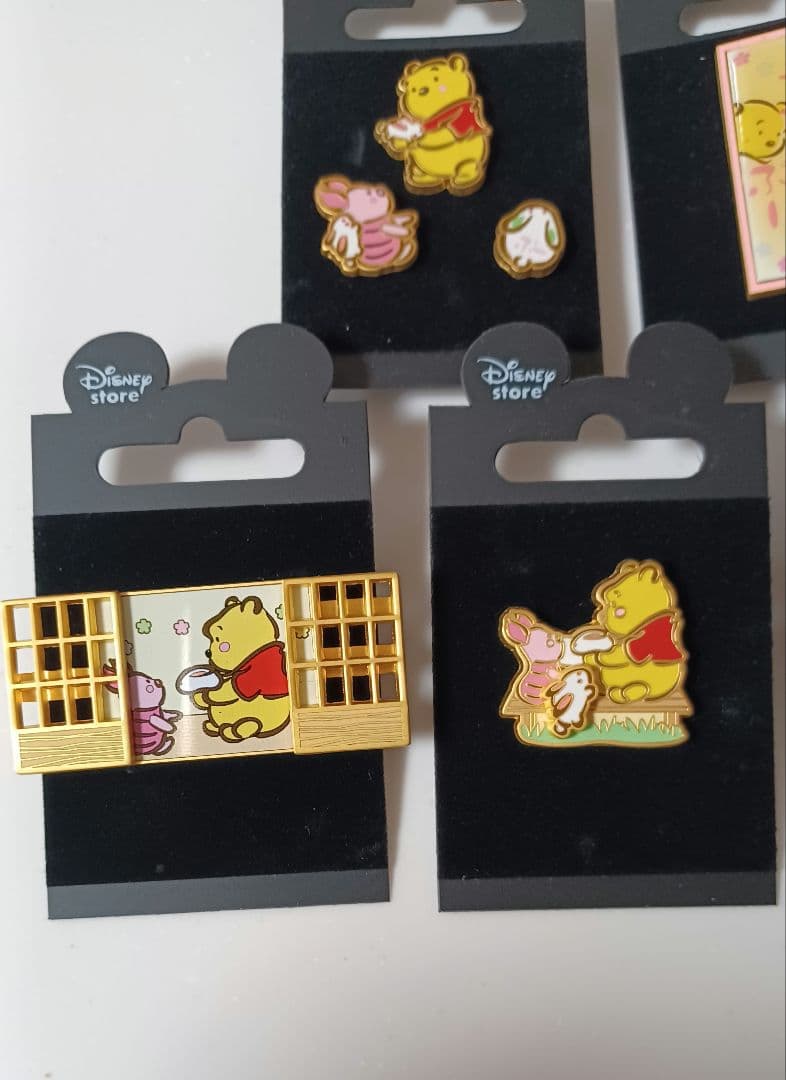 ディズニー　うさっこぷー　ピン　バッジ