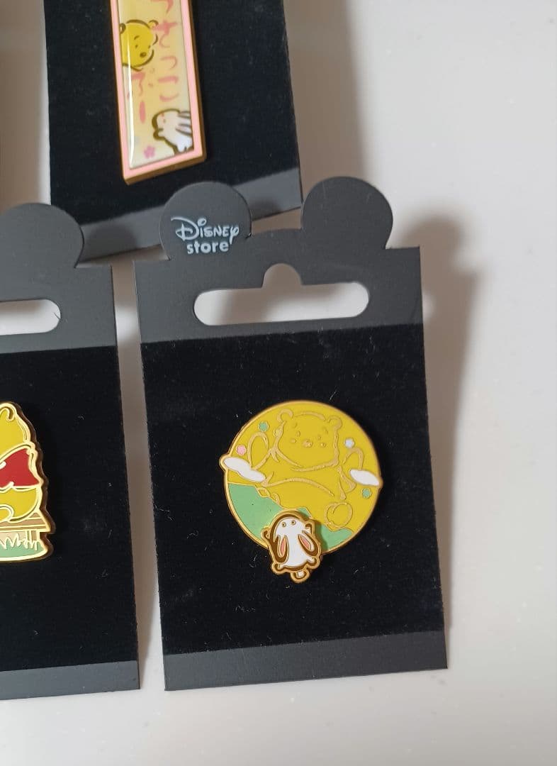 ディズニー　うさっこぷー　ピン　バッジ