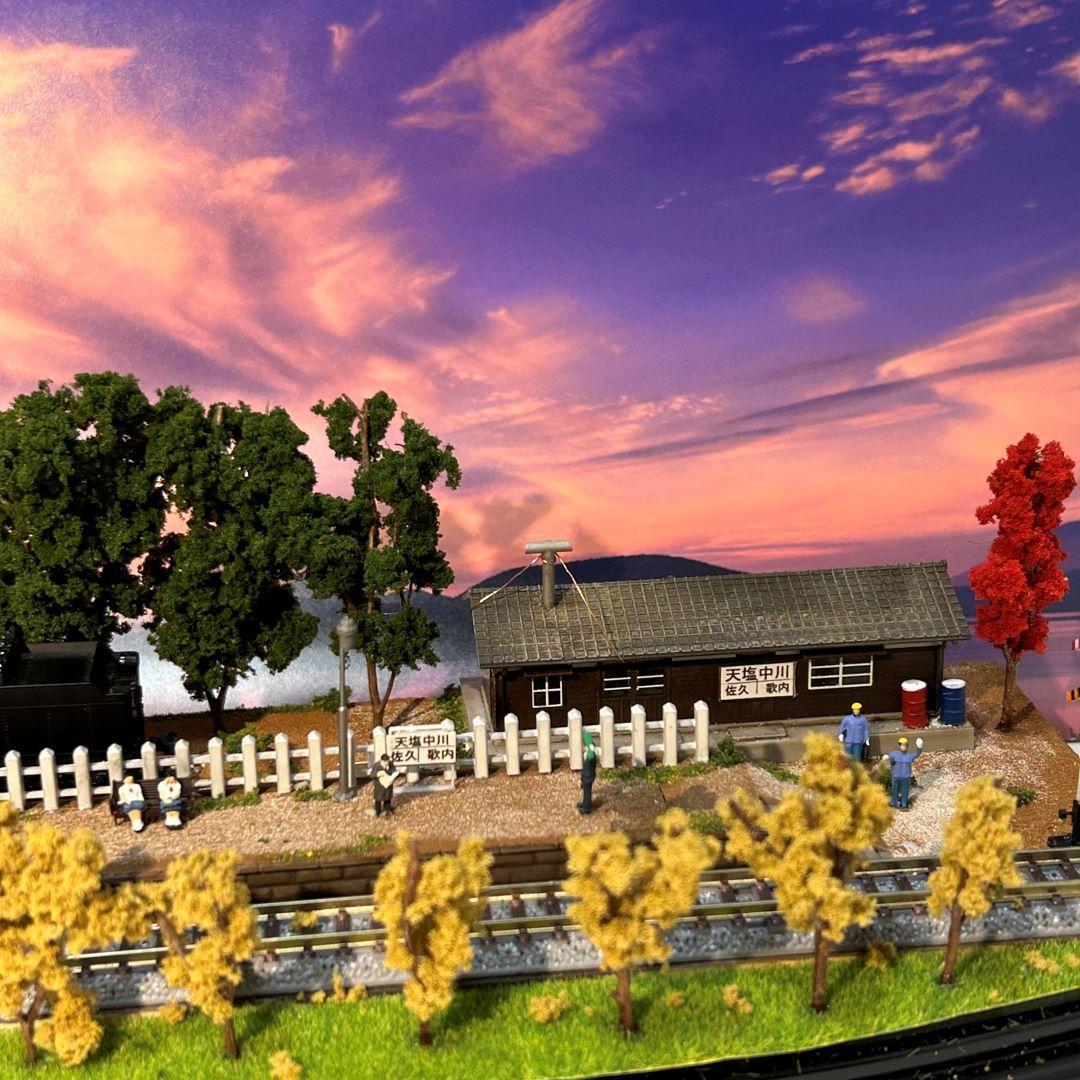 宗谷秋色　宗谷本線旧天塩中川駅　鉄道ジオラマ　Nゲージ　展示台