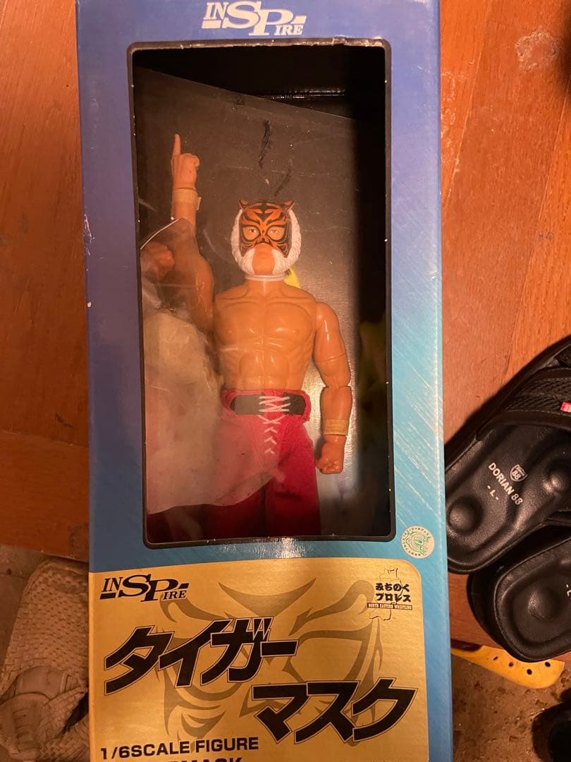 インスパイア　1/6 タイガーマスク　新品未開封　箱のフィルムはがれ