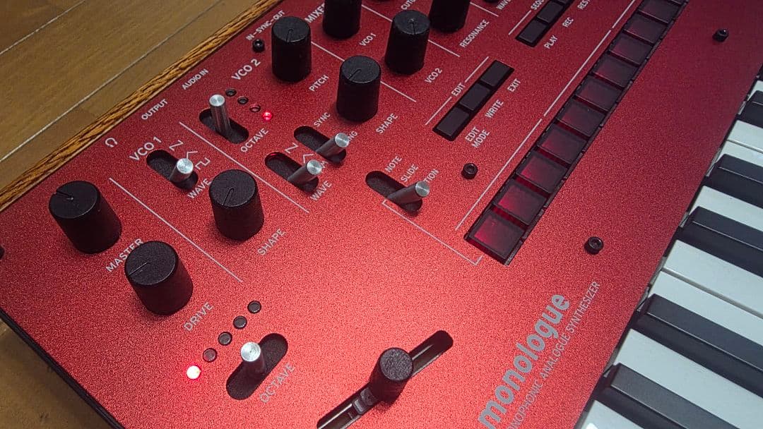 KORG monologue アナログシンセサイザー 25鍵 レッド