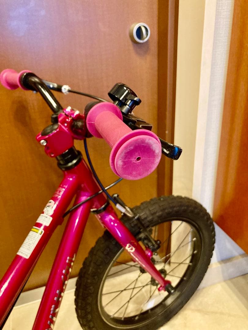 【キャリーバッグ付き・極美品】ヨツバサイクル　16インチ　クリスタルピンク