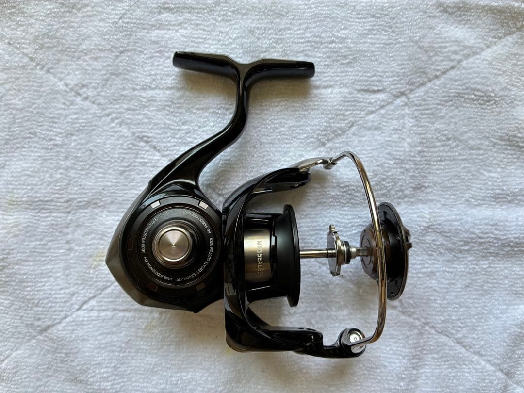 ダイワ　DAIWA24セルテートカスタムボディー LT4000-CXH-SLPW