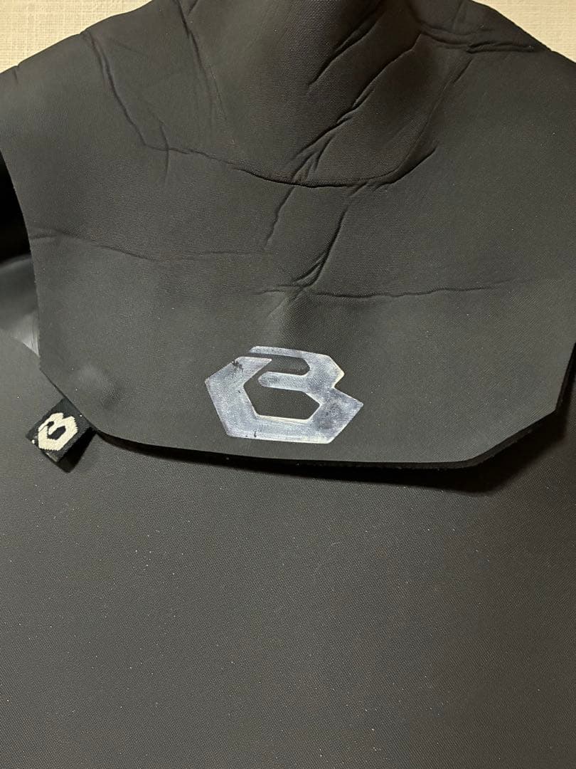 BEWET セミドライスーツ裏起毛