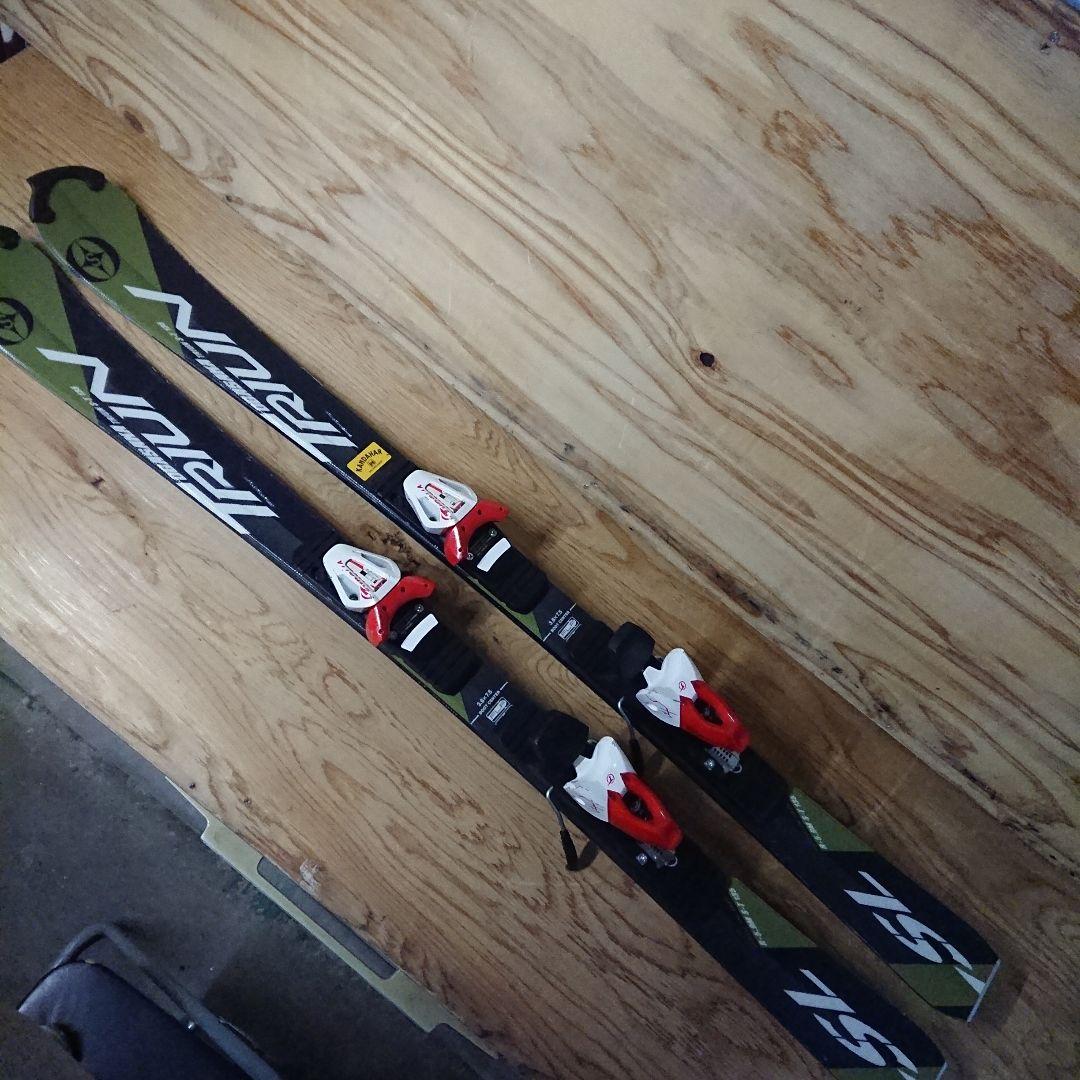 【中古品】オガサカTRIUNジュニアSTeamSLスキー140cm