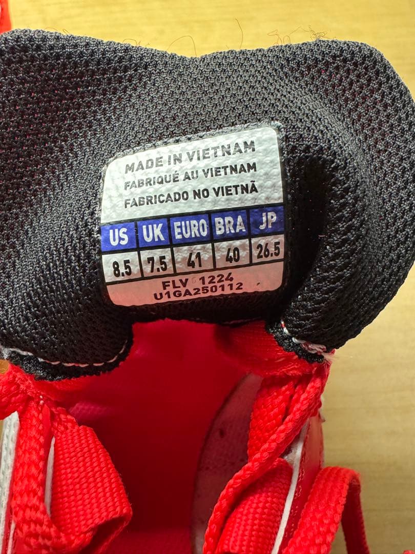 MIZUNO クロノインクスネオ 赤 26.5cm