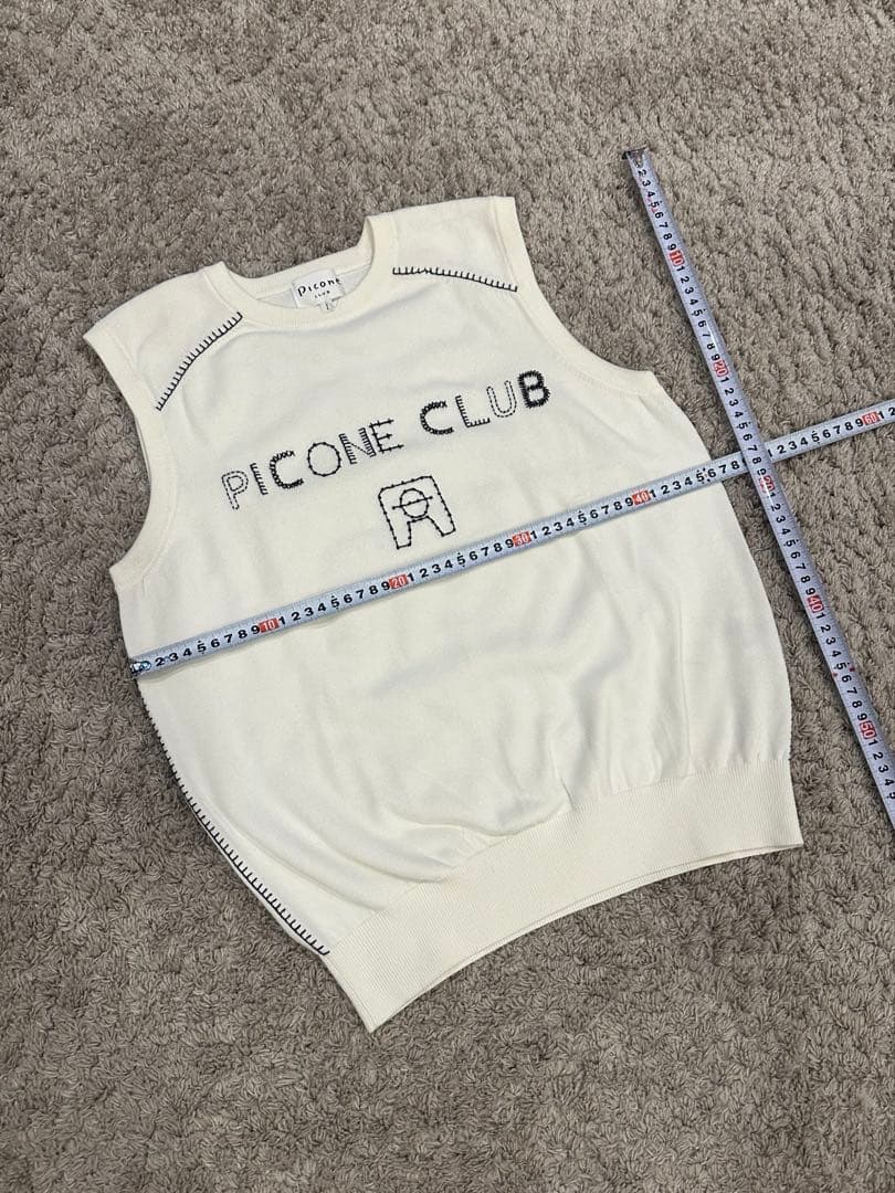 ピッコーネ　ベスト白