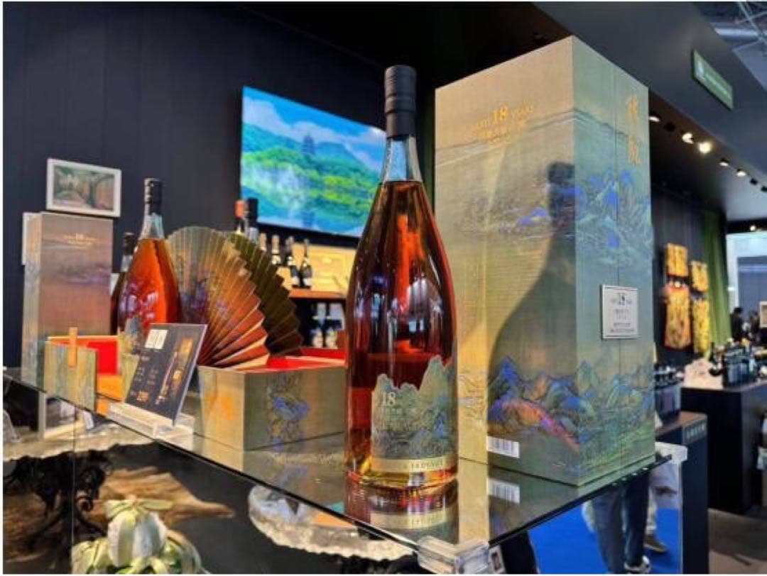 ミシュランレストラン限定 未開封 中国黄酒30年 ライスワイン 花雕酒 一升瓶