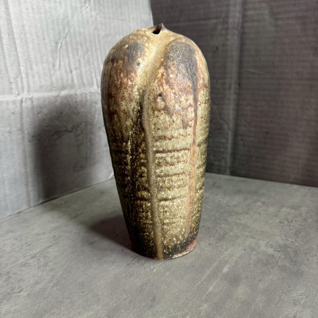 【共箱・共布付】備前焼 山本出 作 流胡麻貝形一輪花入 人間国宝系譜 備前 花器