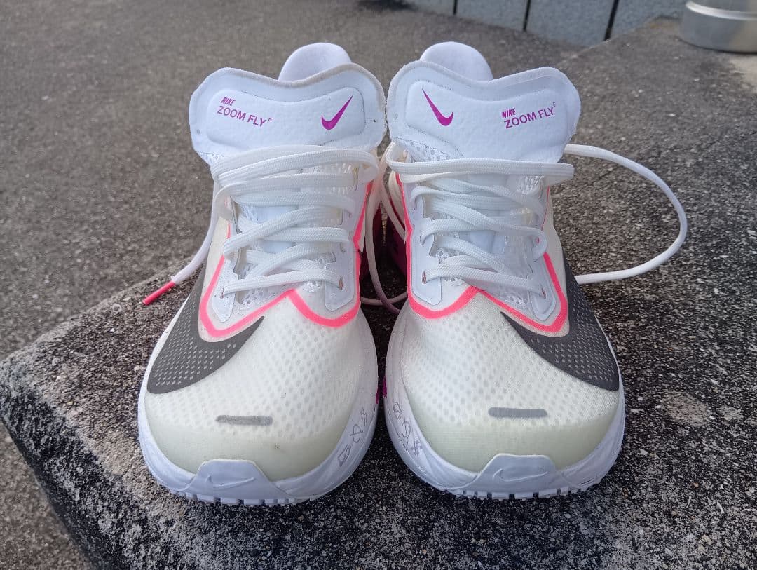 値下げ美品Nike Zoom Fly6 ランニングシューズ 22.5