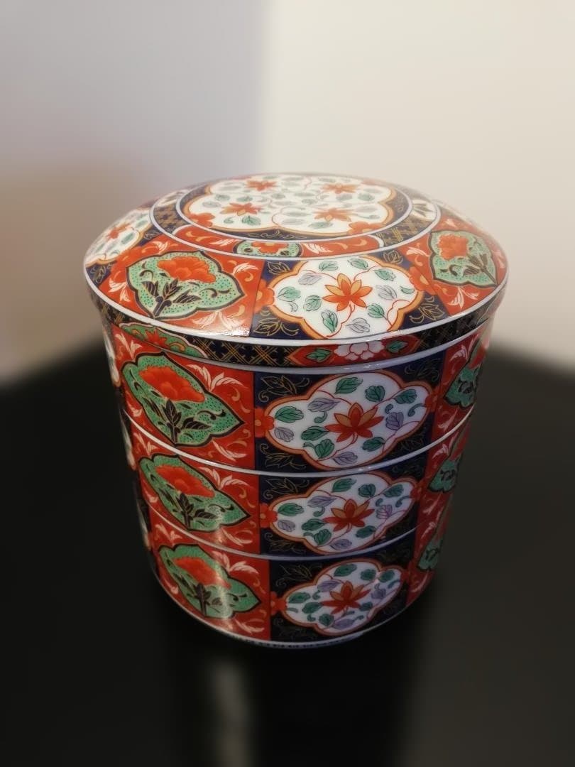 有田焼　龍峯　3段重　重箱（木箱付）