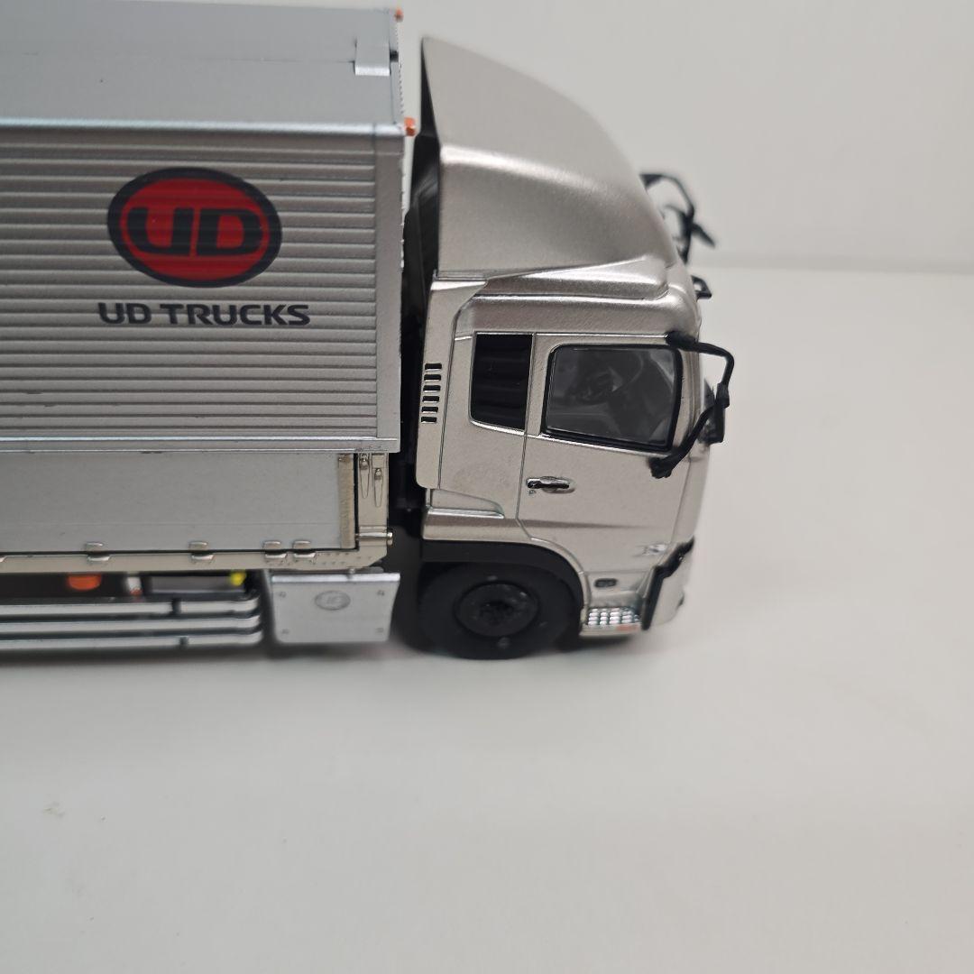 ミニカー UD trucks
