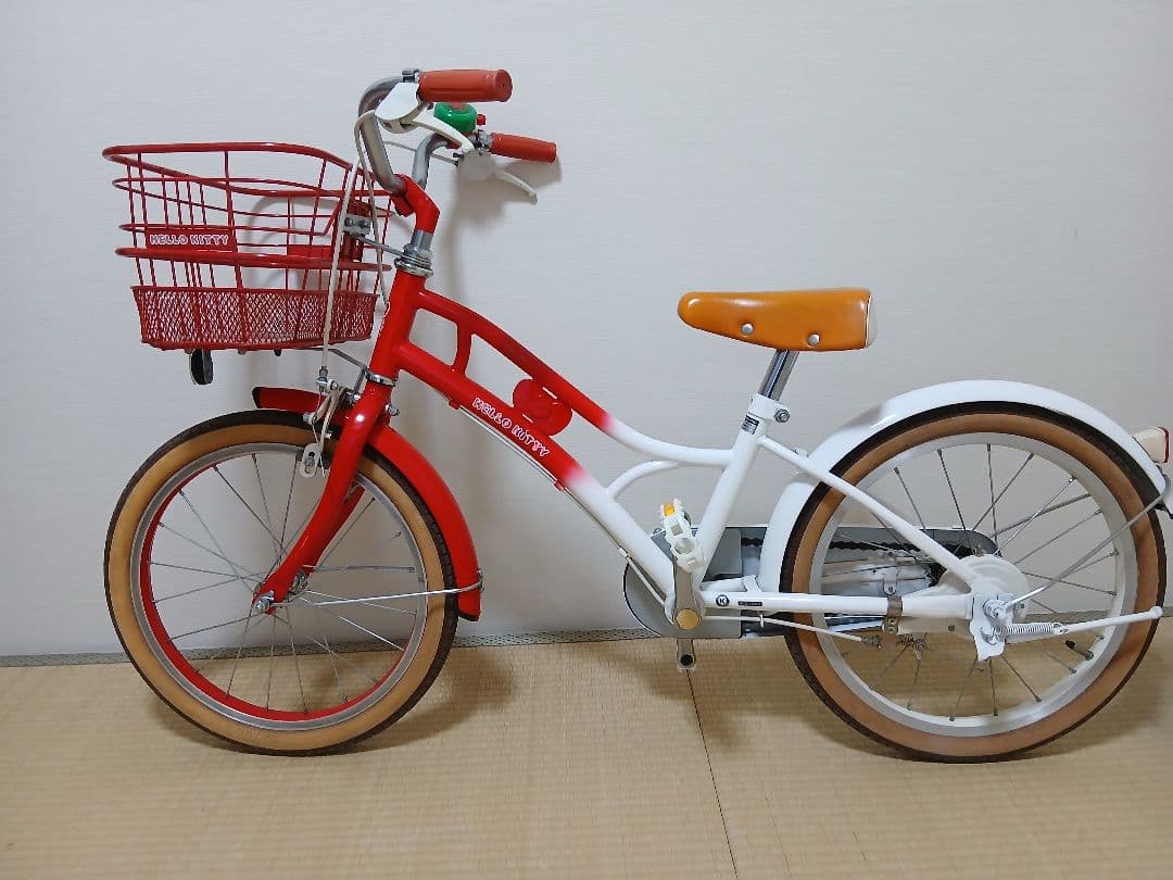 ハローキティ 子供用自転車 赤と白