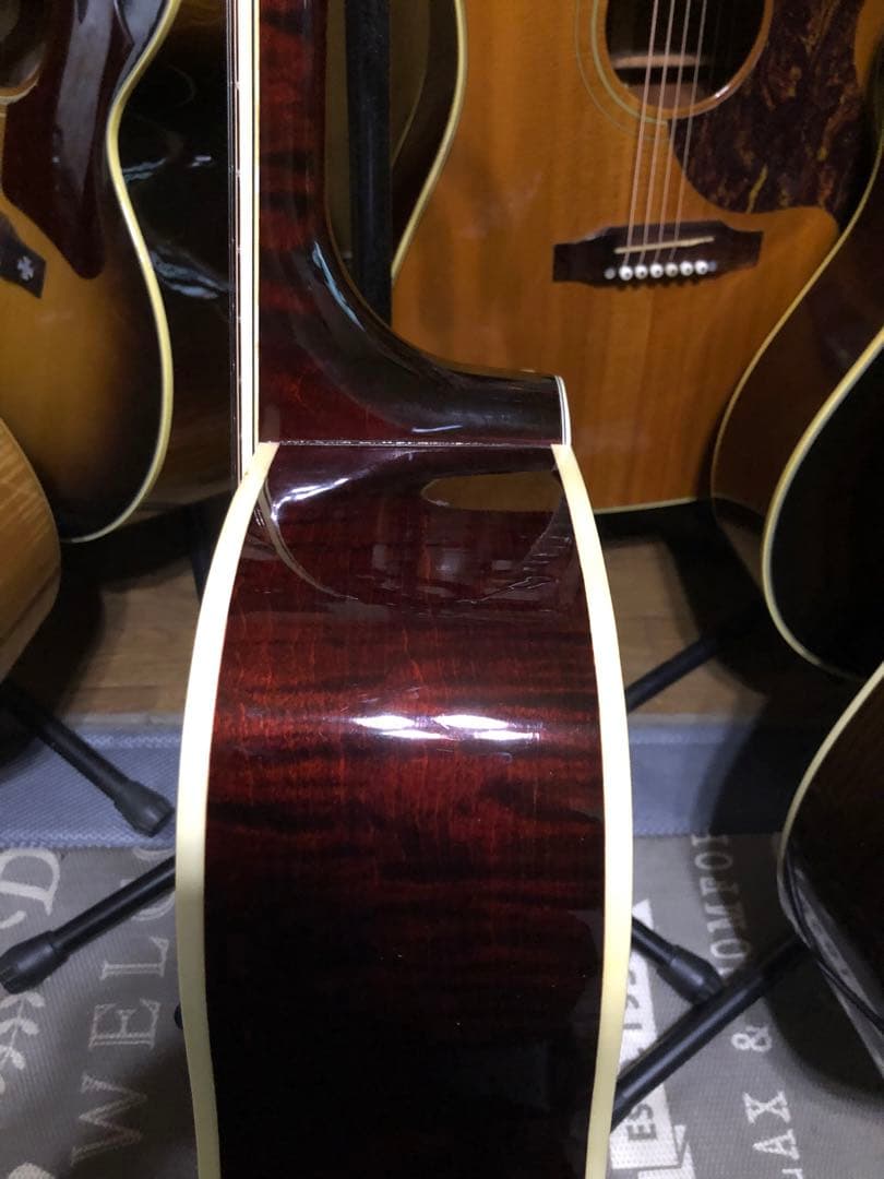 GIBSON DOVE’S IN FLIGT 2001年製