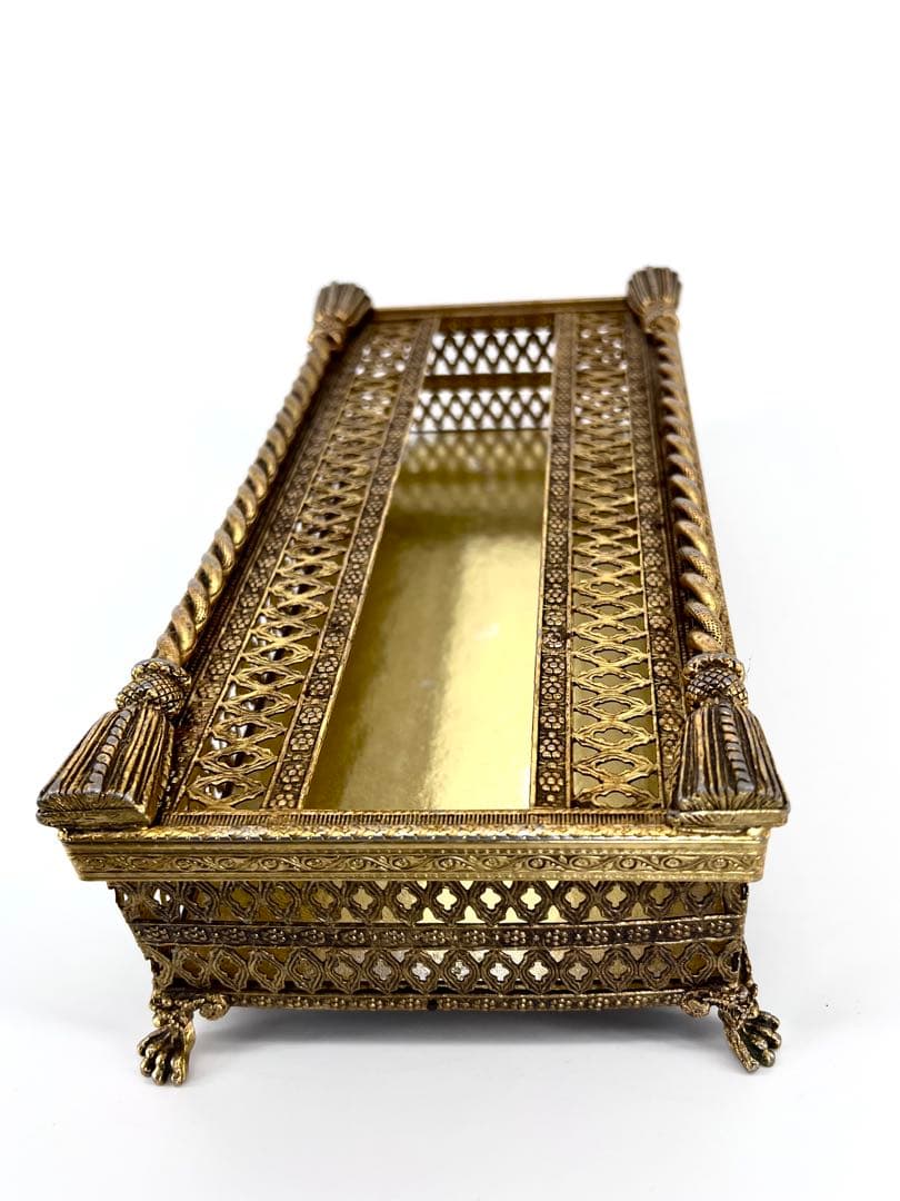 ヴィンテージ ビクトリア朝様式 ティッシュボックス（猫脚付き）