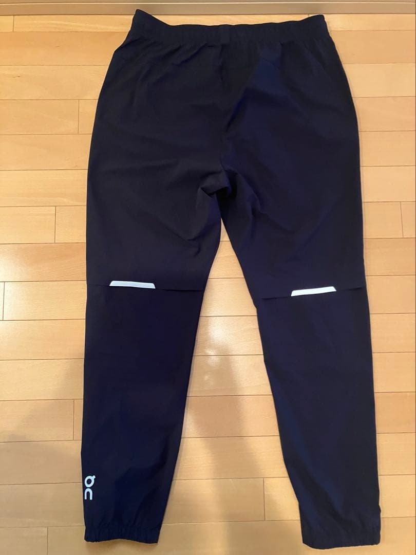 10月30日まで出品❗️【極美品】onコア　パンツ　ブラックM
