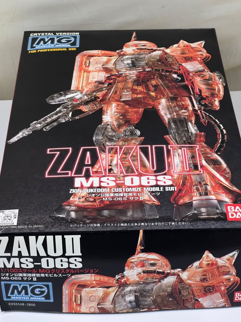 MG-クリスタルバージョン  ZAKU Ⅱ  MS-06Sジオン公国軍指揮官用