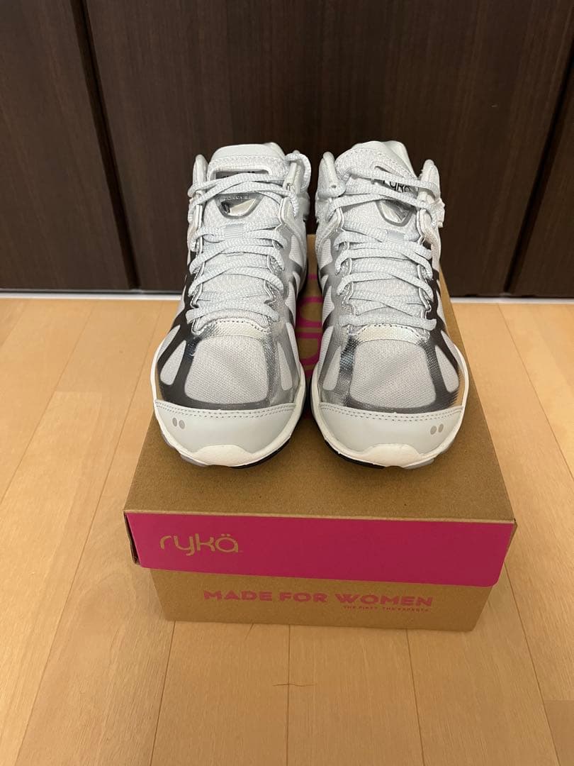 ライカ　シューズ　新品未使用　US6.5(23.3cm)