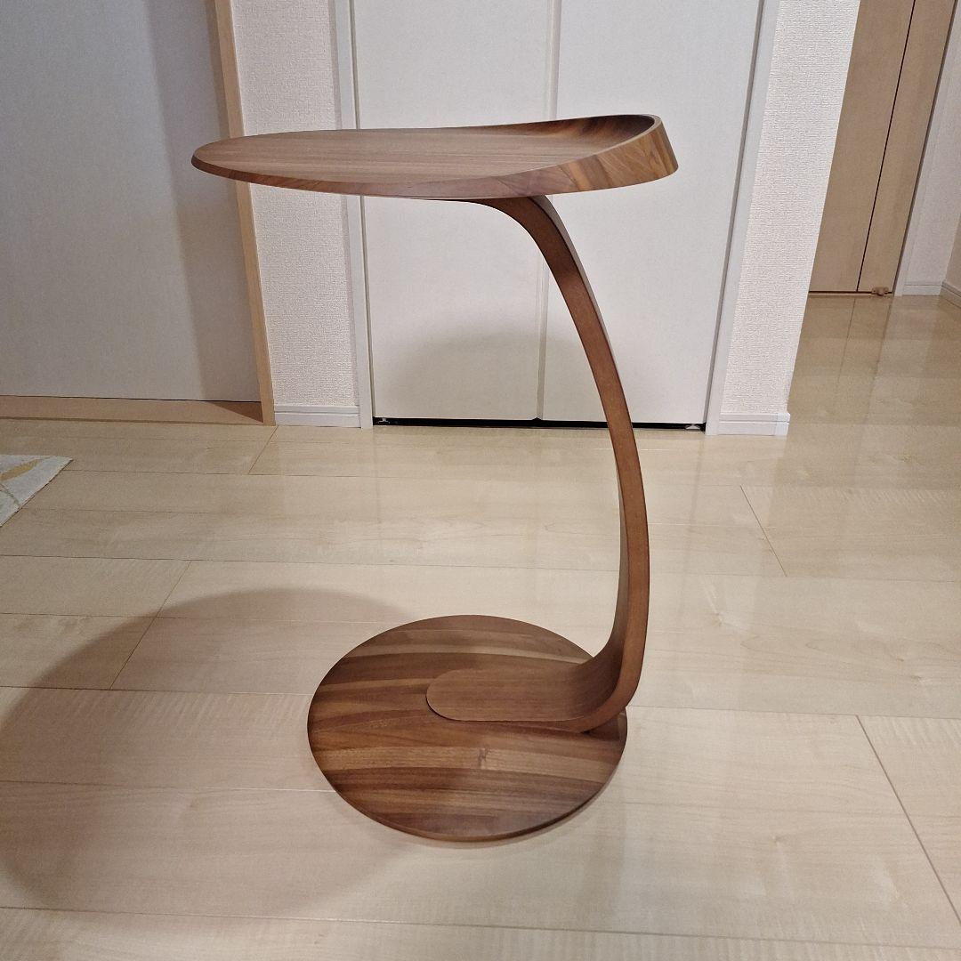 カリモク正規品 サイドテーブル TUO107 天然木ウォールナット材ナチュラル色