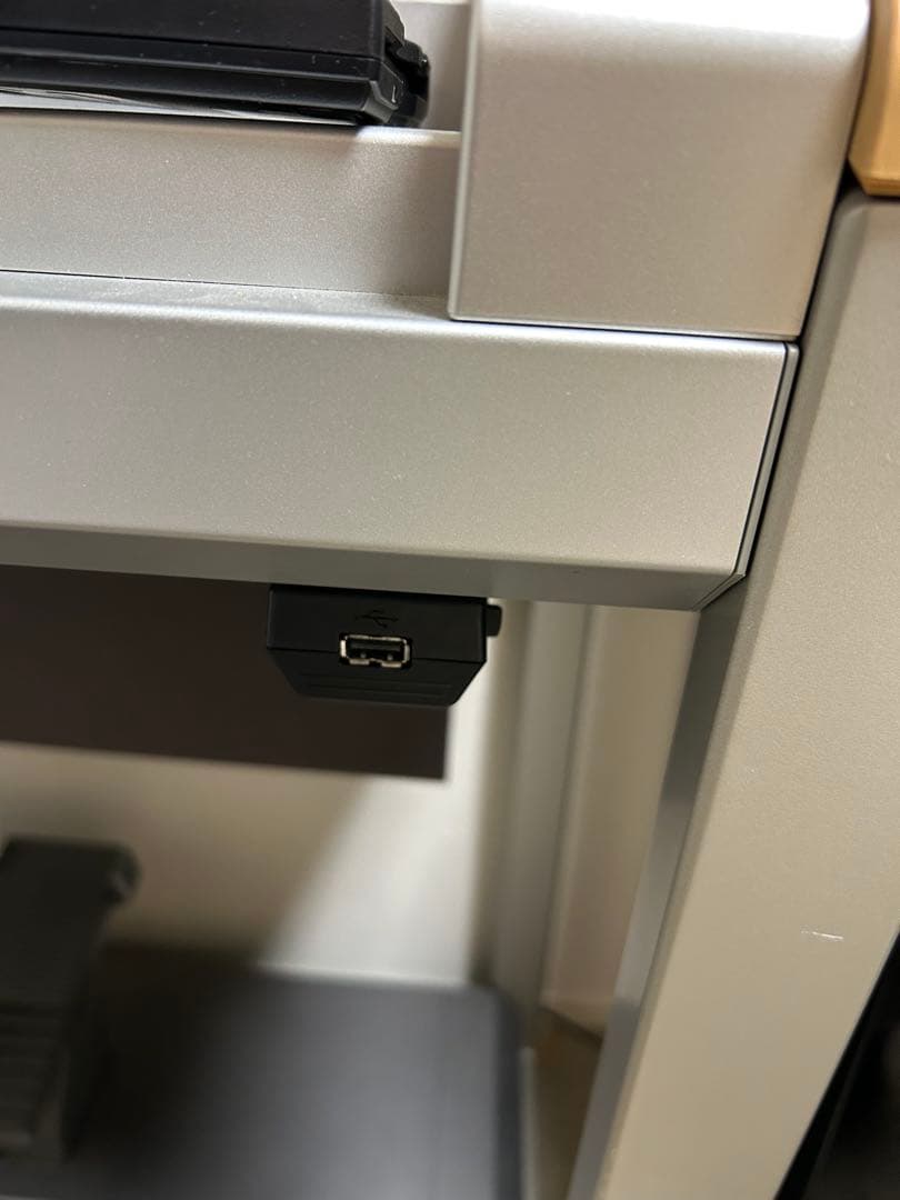 ステージア　ELS-02C バイタライズ　2009年製