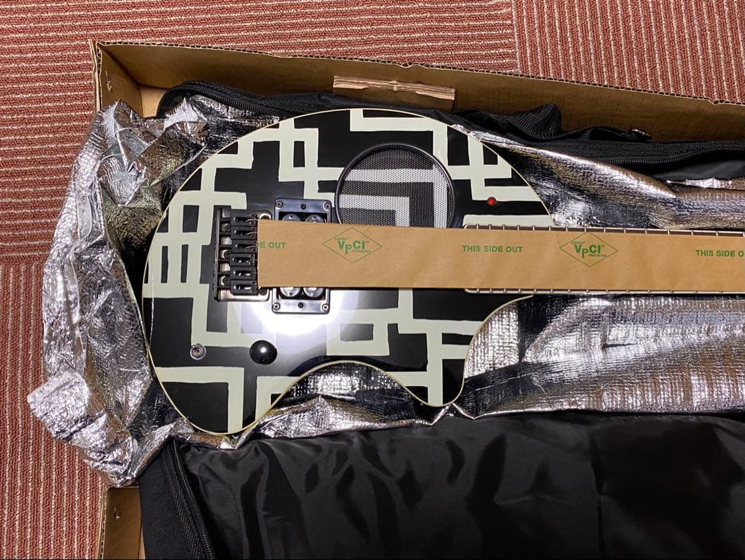 布袋寅泰　ZO-3 新品未使用