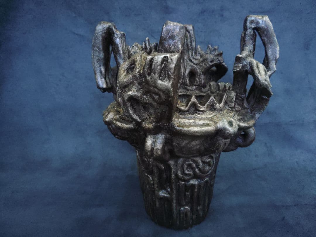 火焔型土器レプリカ　ＪＭＫ09　高さ270ｍｍ　幅240ｍｍ　重さ3.4ｋｇ