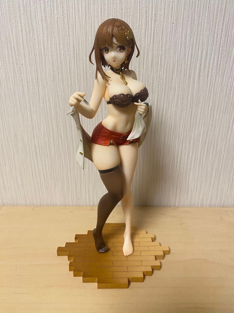 ライザ　お着替えmode フィギュア