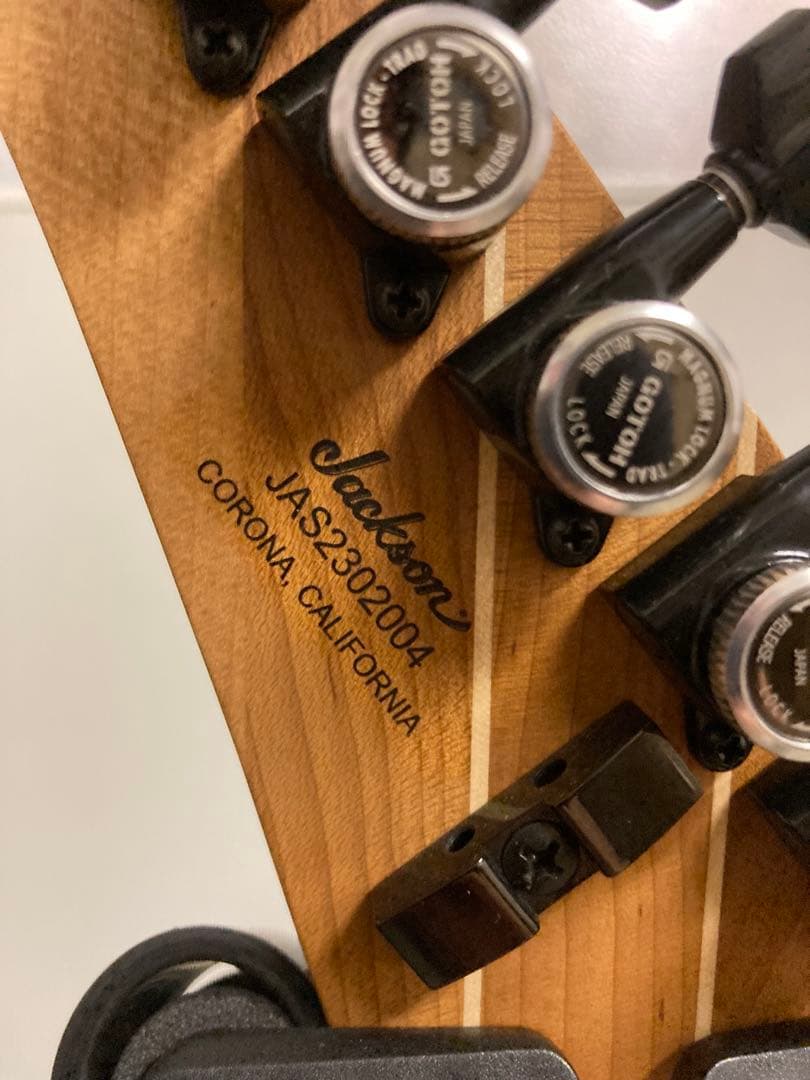 Jackson Virtuoso 純正ハードケース付き