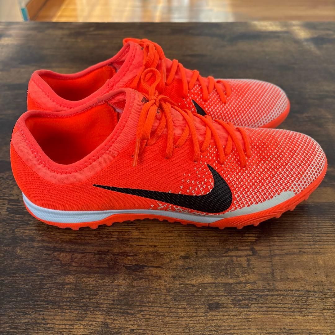 ナイキ ヴェイパー 12 PRO TF(ホワイト×オレンジ)