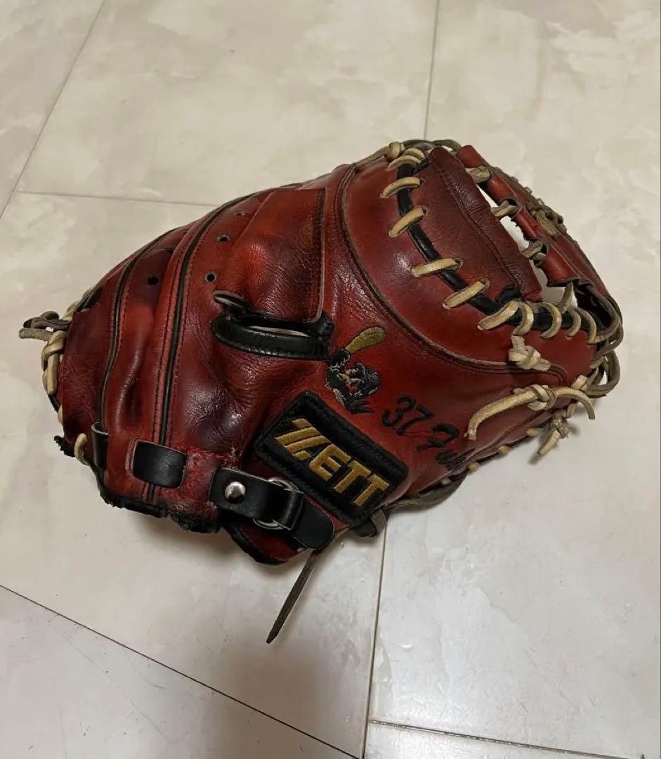 プロ実用品　爆音キャッチャーミット　球団刺繍有　　硬式　グローブ　支給品　実使用