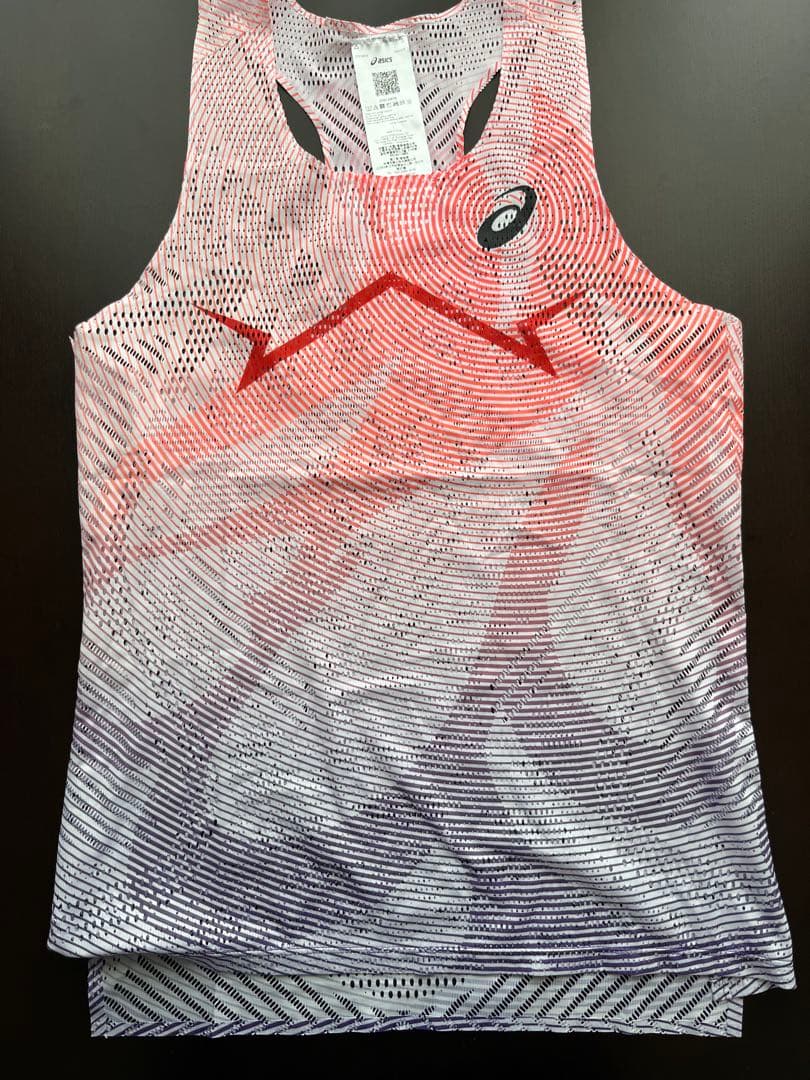 ASICS アシックス RUNタンクトップ Lサイズ　未使用