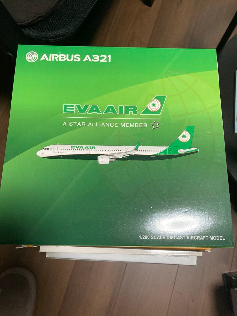 よ*ん様 1/200 エバー航空　A321 ＊価格変更