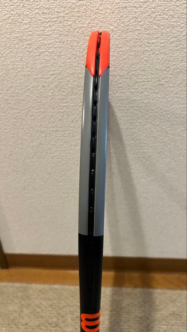 Wilson BURN 100S v4.0 3G テニスラケット