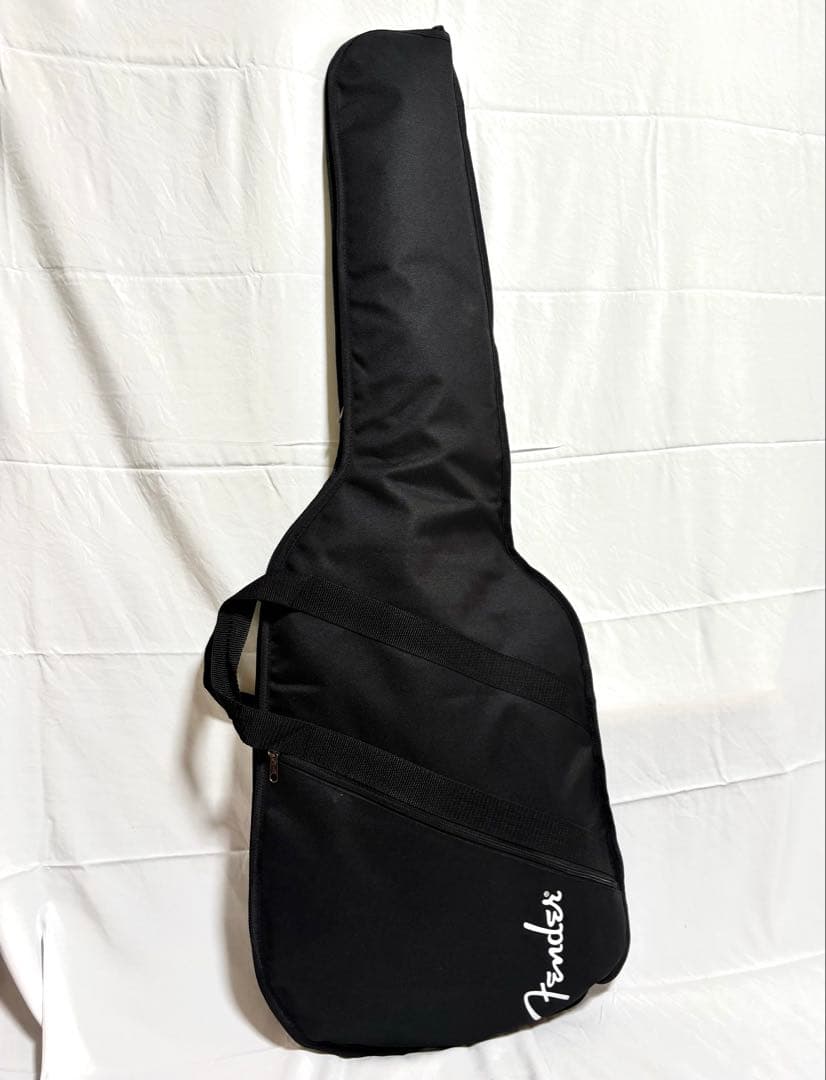 【美品、2024年製】Fender ストラトキャスター Standard